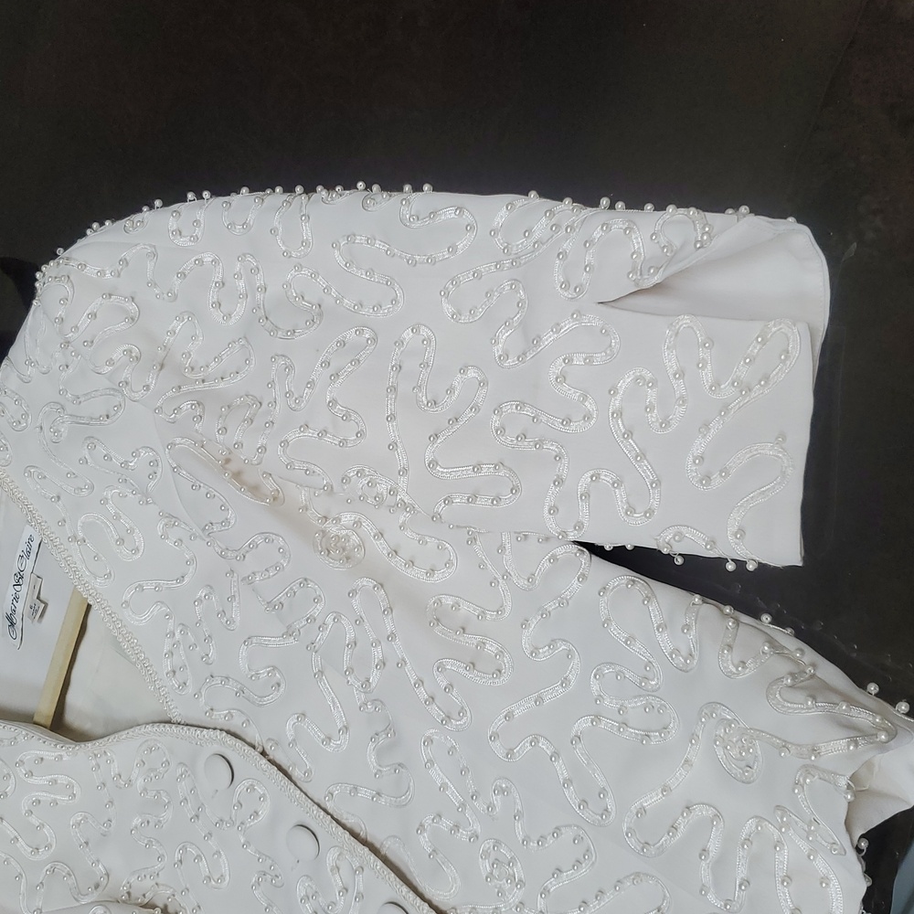 Embellished Ivory Two-Piece Jacket and Skirt Set - Picture 3 of 13